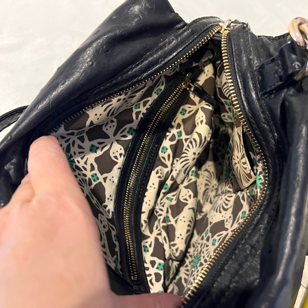 Marc Jacob’s Black Crossbody (Medium) Pebbled/Ostrich print leather !